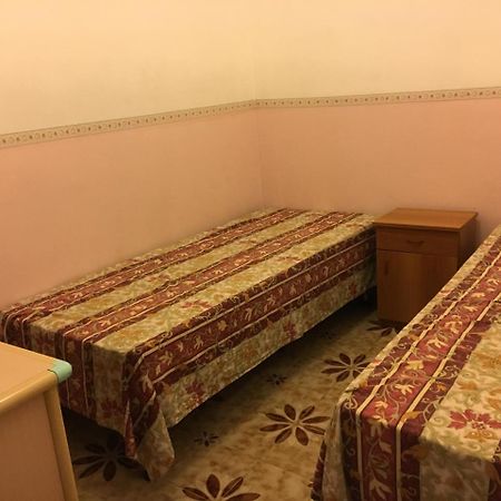 Mar Ionio Apartment Avola Bagian luar foto